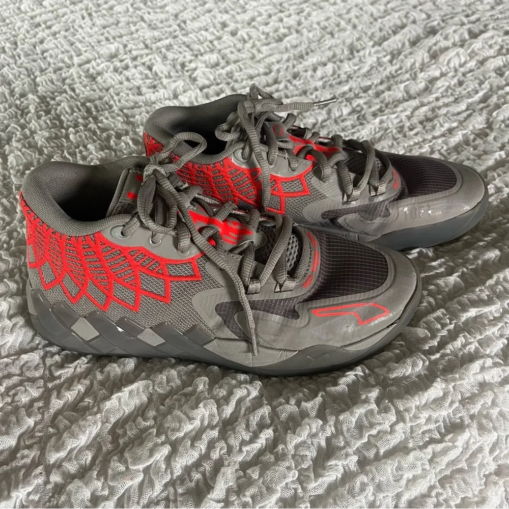 Puma LaMelo Ball MB.01 men’s shoes size 9 Rock Ridge Red Blast